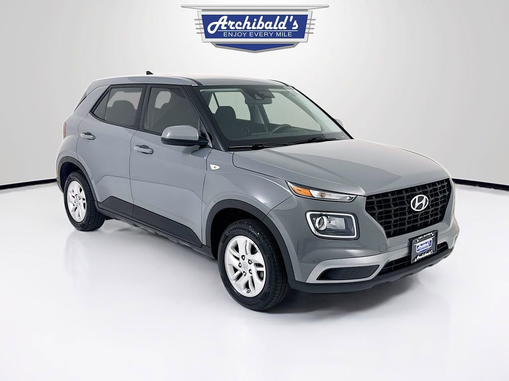 Used 2021 Hyundai Venue SE image 1