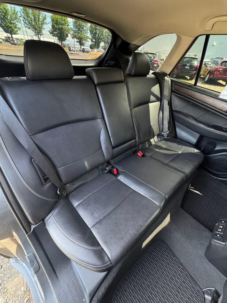 Used 2019 Subaru Outback 3.6R Limited AWD/4WD image 25