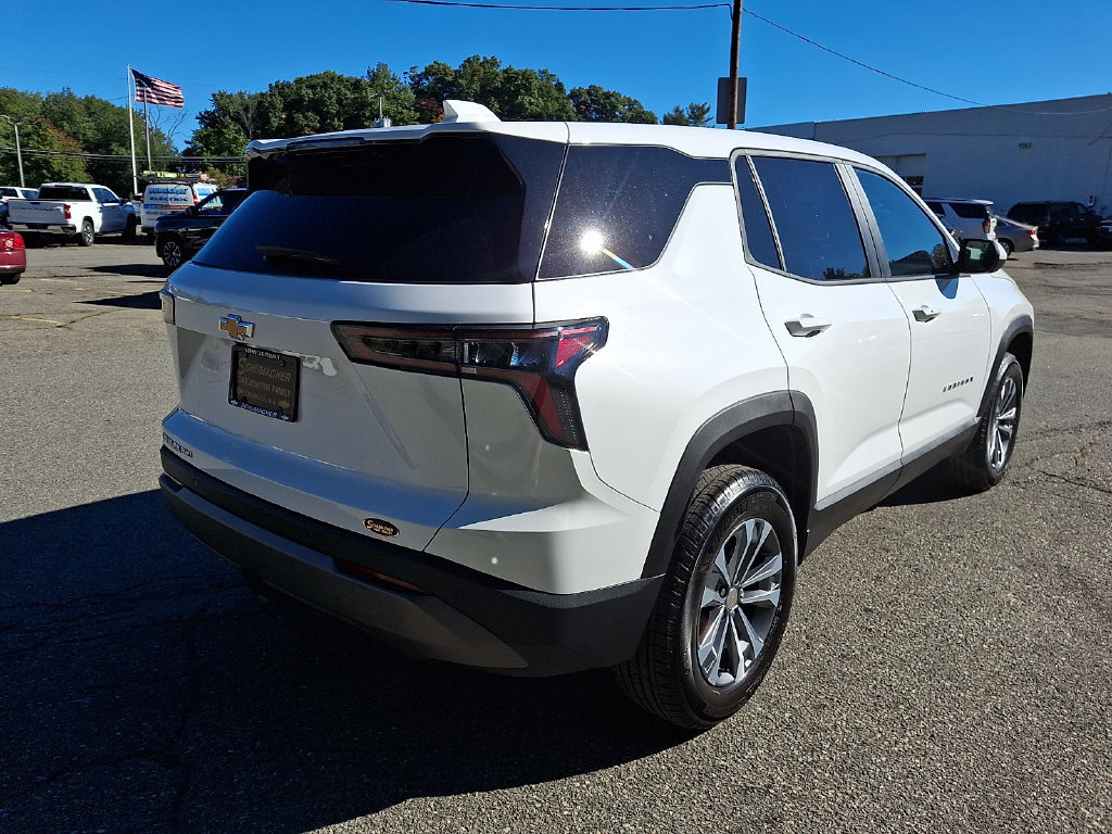 Used 2026 Chevrolet Equinox LT w/ Convenience Package II AWD/4WD image 7