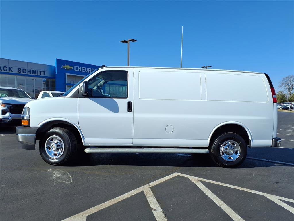 Used 2024 Chevrolet Express 2500 w/ Driver Convenience Package image 24