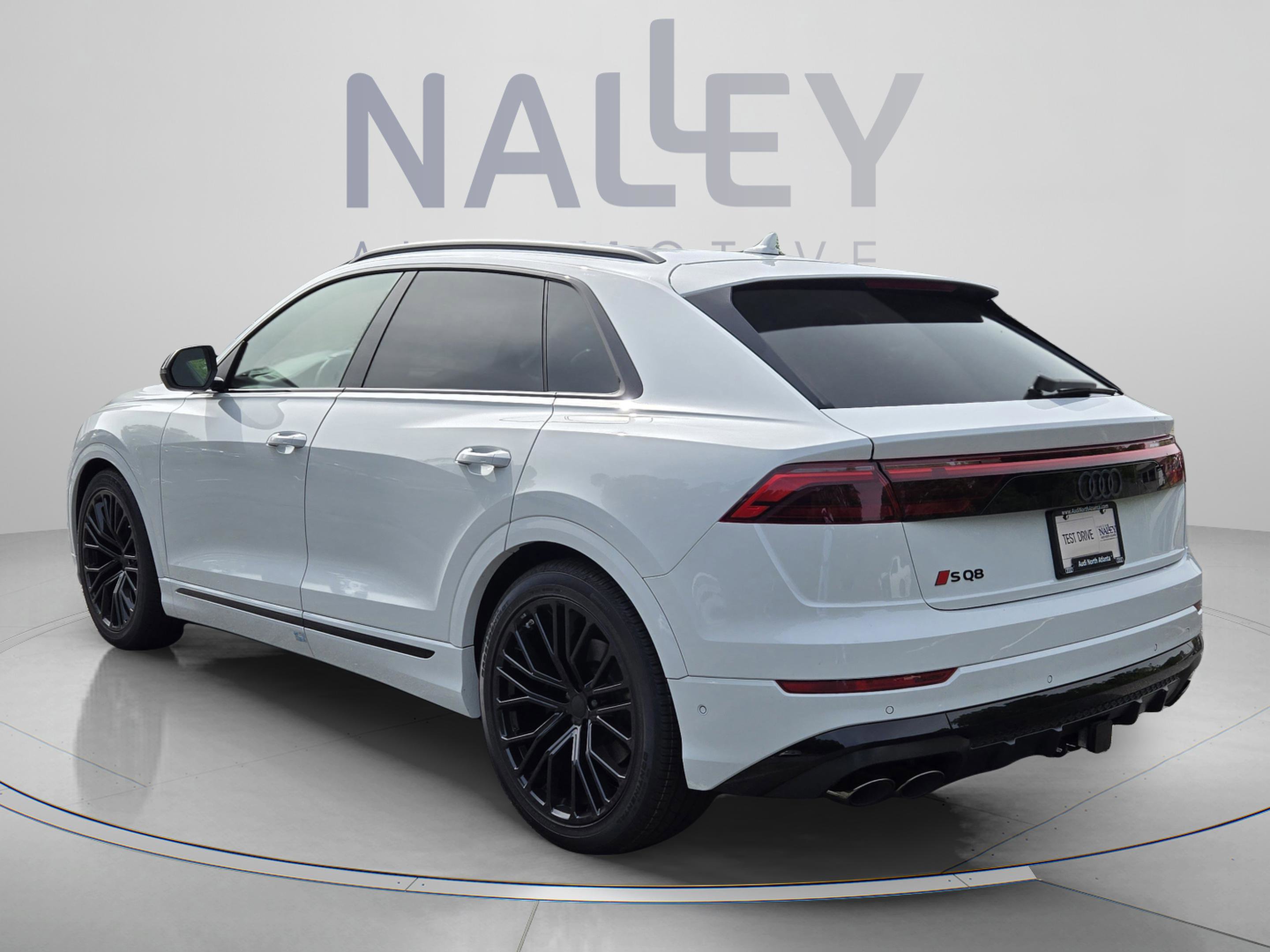 New 2026 Audi SQ8 Premium Plus AWD/4WD image 3