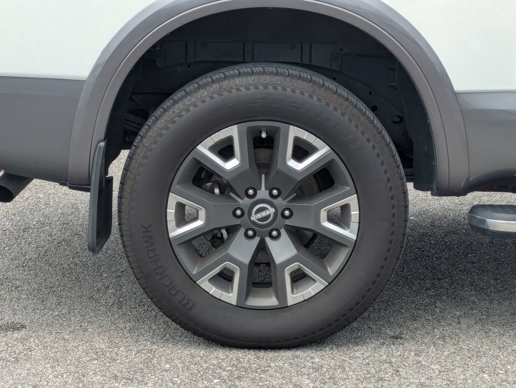Used 2023 Nissan Titan Platinum Reserve w/ Moonroof Package AWD/4WD image 12