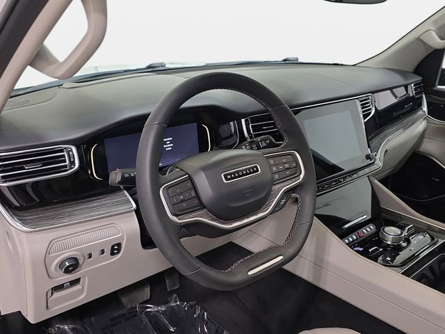Used 2022 Jeep Wagoneer Series III w/ Premium Group I image 16