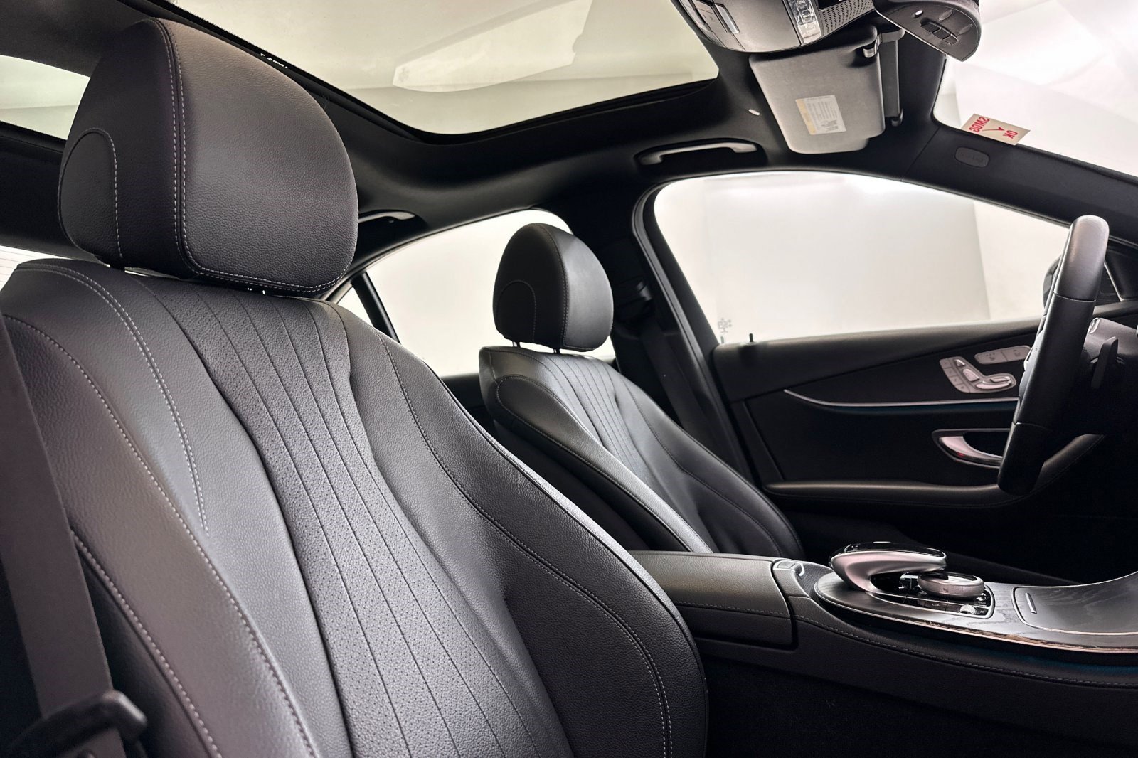 Used 2019 Mercedes-Benz E 300 image 32