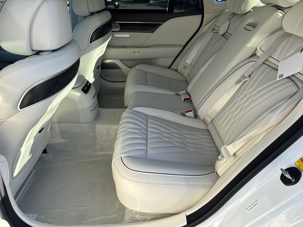 Used 2026 Genesis G90 3.5T AWD/4WD image 23