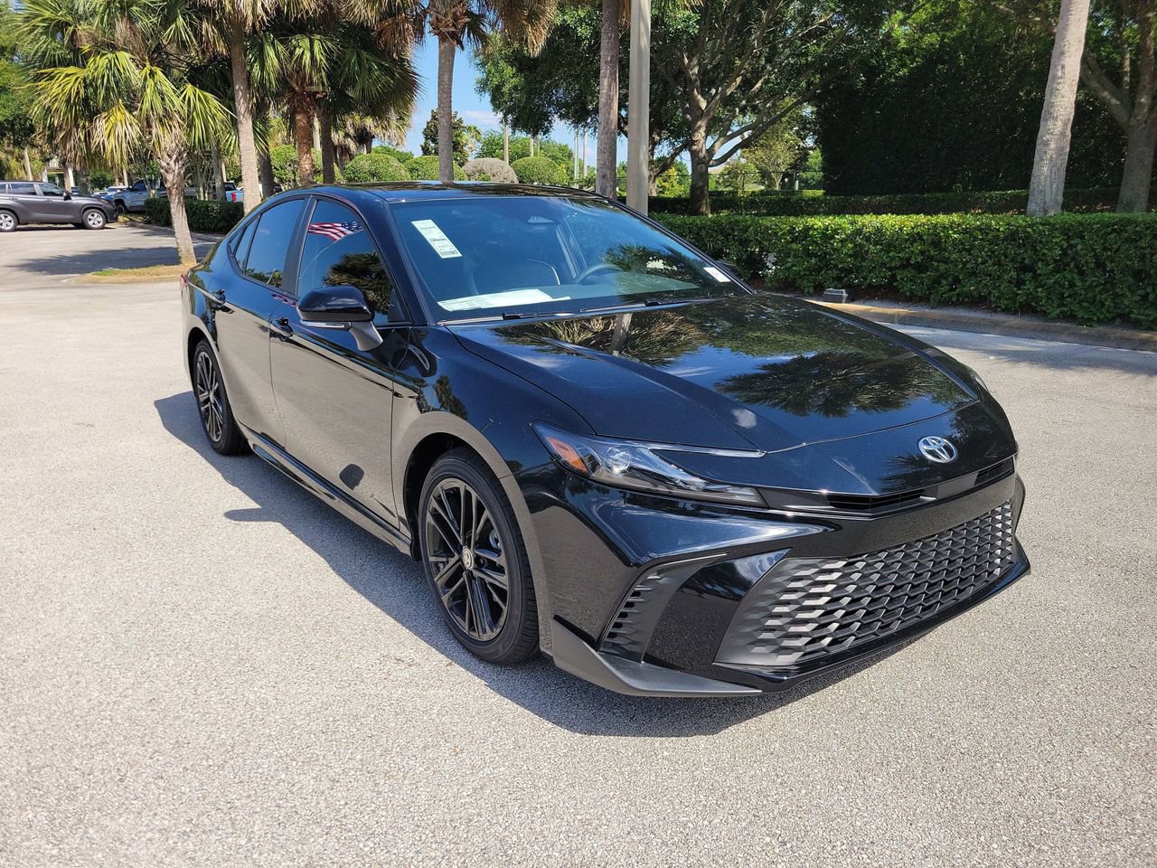 New 2026 Toyota Camry SE FWD image 2