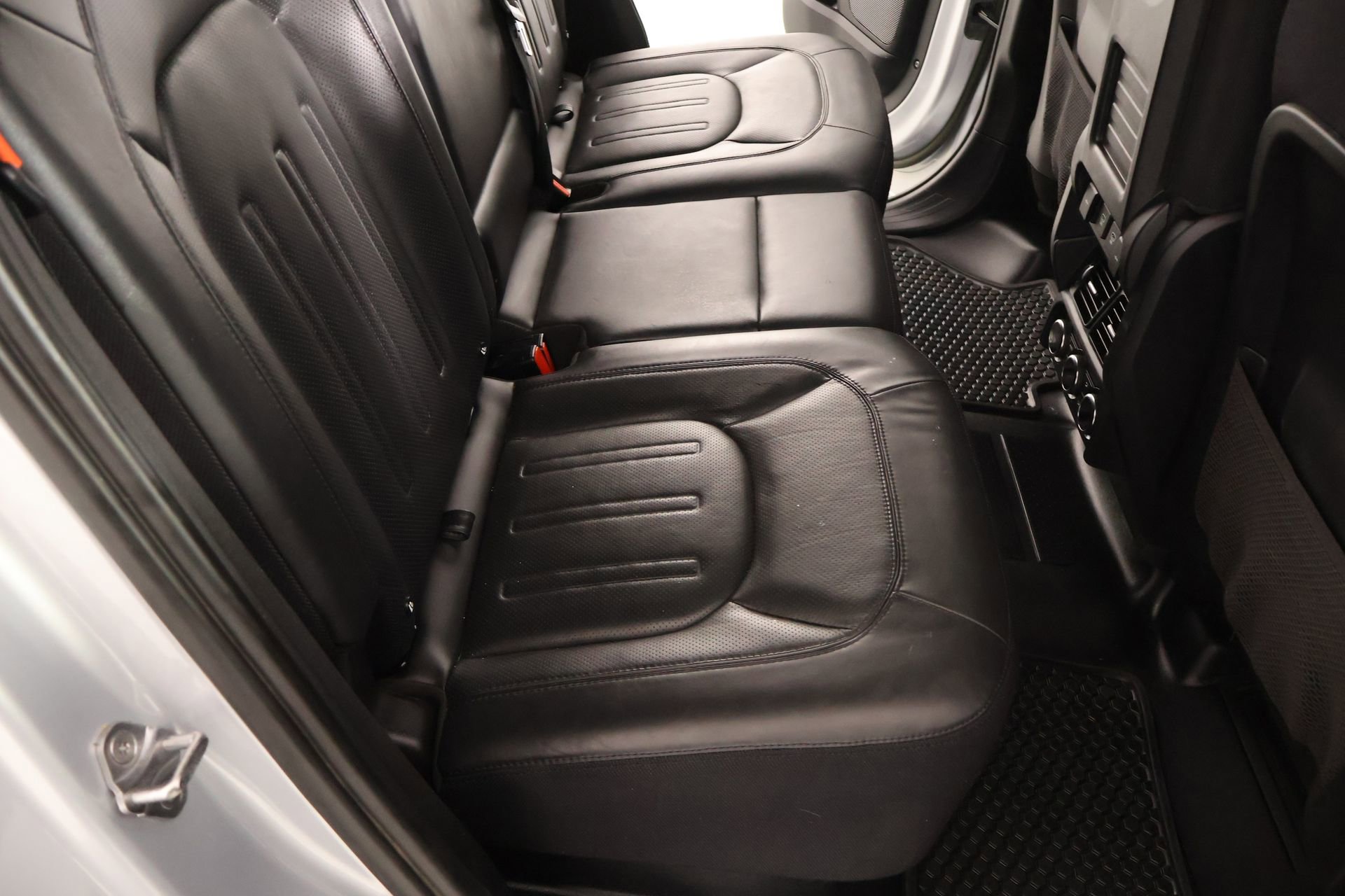 Used 2023 Land Rover Defender 110 X image 14