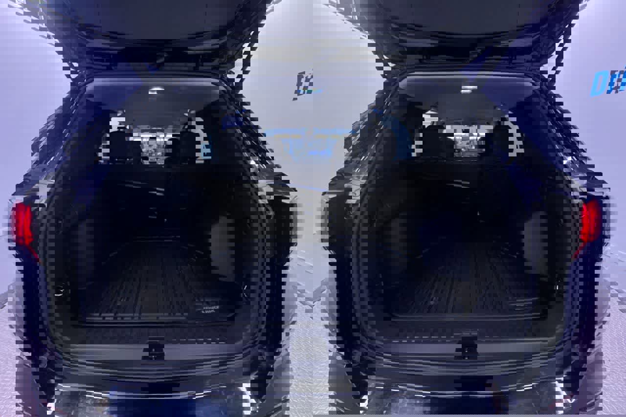 Used 2023 Chevrolet Equinox LT image 40