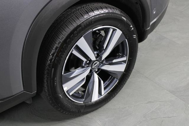 Certified 2026 Nissan Rogue SL FWD image 12