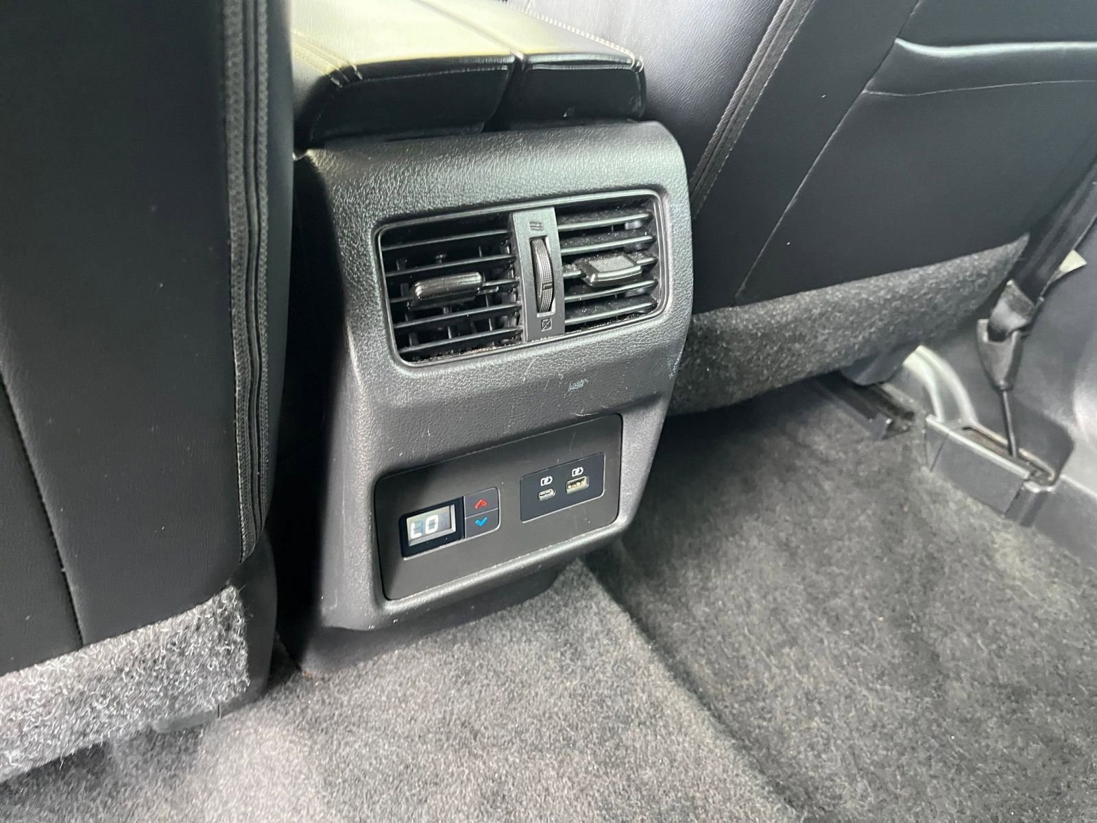 Used 2023 Nissan Rogue SL w/ SL Premium Package image 24