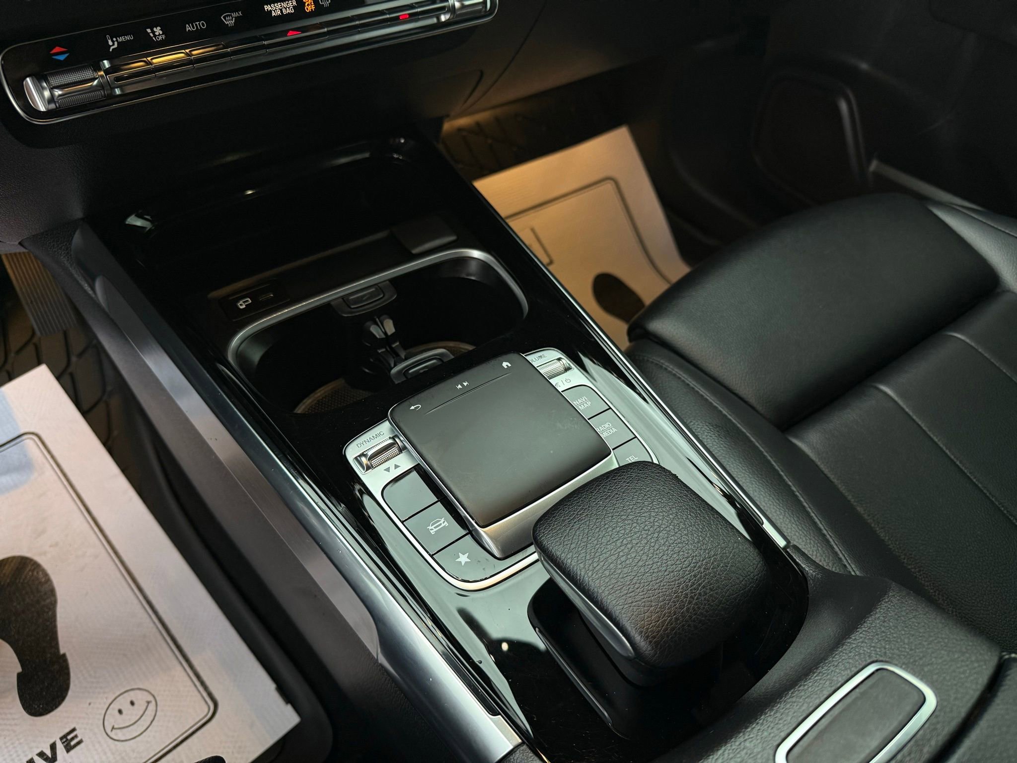 Used 2020 Mercedes-Benz GLB 250 4MATIC image 45