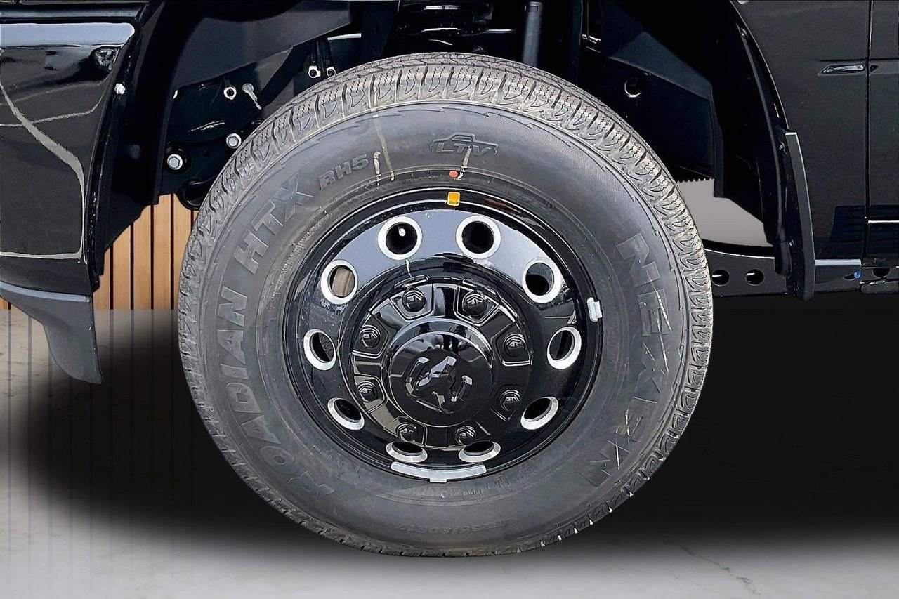 New 2026 RAM 3500 Laramie image 33