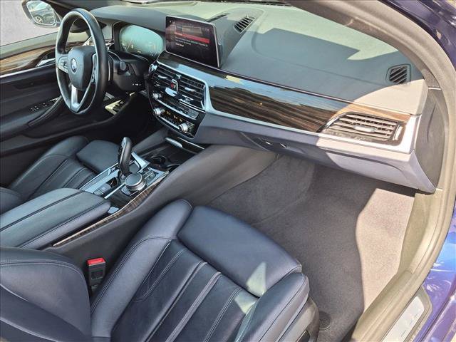 Used 2019 BMW 540i w/ Executive Package RWD image 23