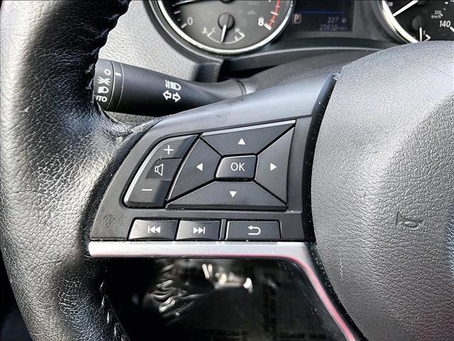 Used 2020 Nissan Rogue SV image 20