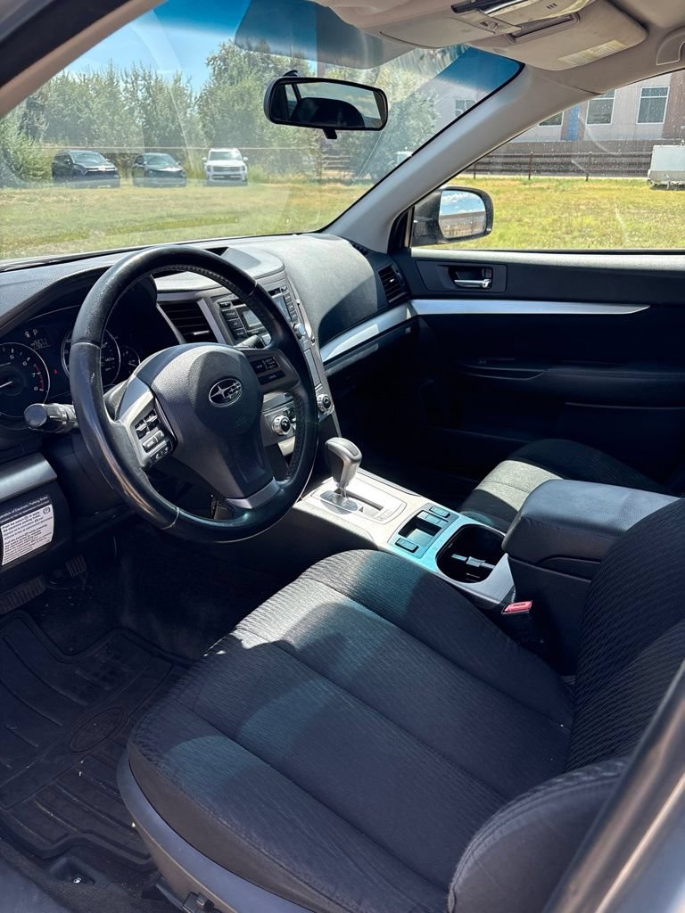 Used 2012 Subaru Outback 2.5i Premium AWD/4WD image 9
