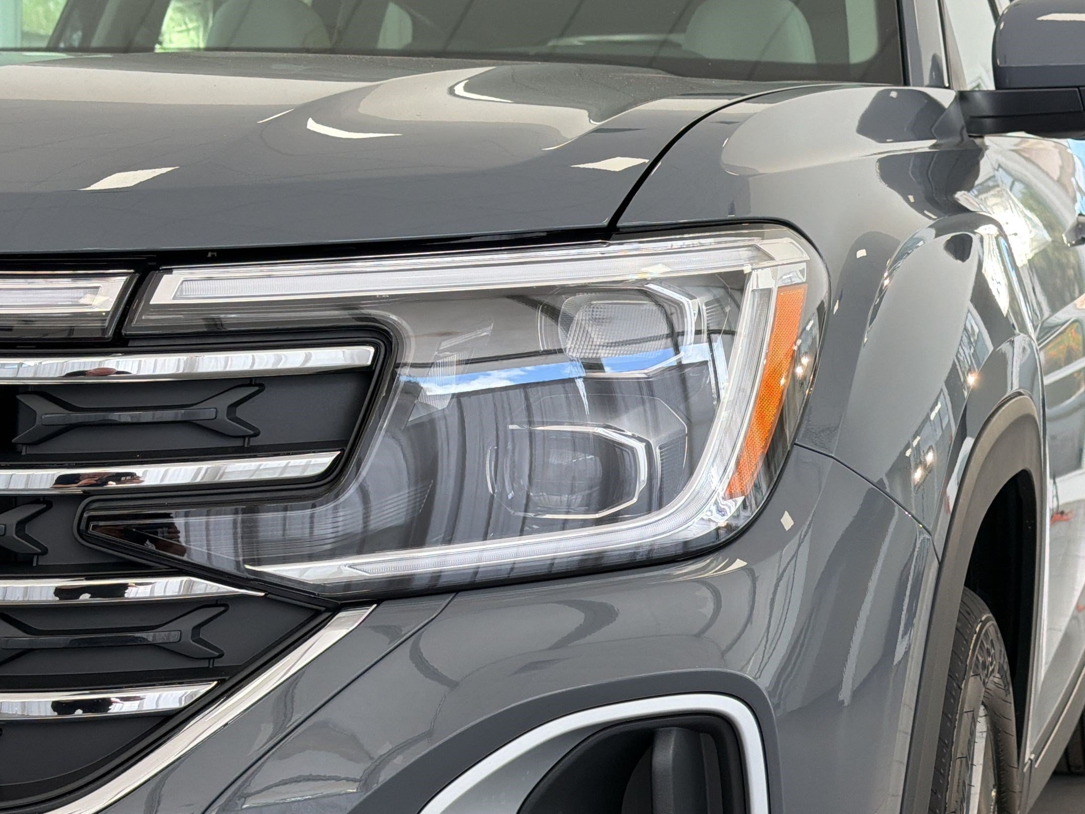 New 2026 Volkswagen Atlas SE FWD image 11