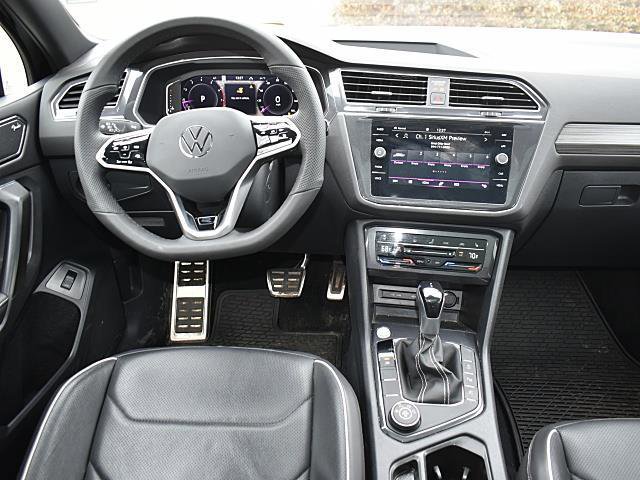 Used 2022 Volkswagen Tiguan SEL R-Line image 14