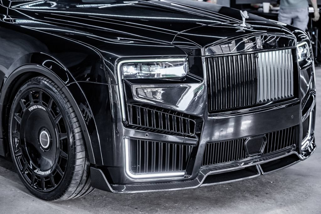 Used 2025 Rolls-Royce Cullinan AWD/4WD image 9