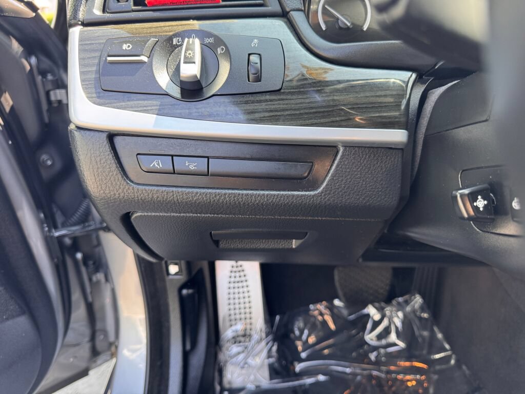 Used 2013 BMW 535i Sedan RWD image 28