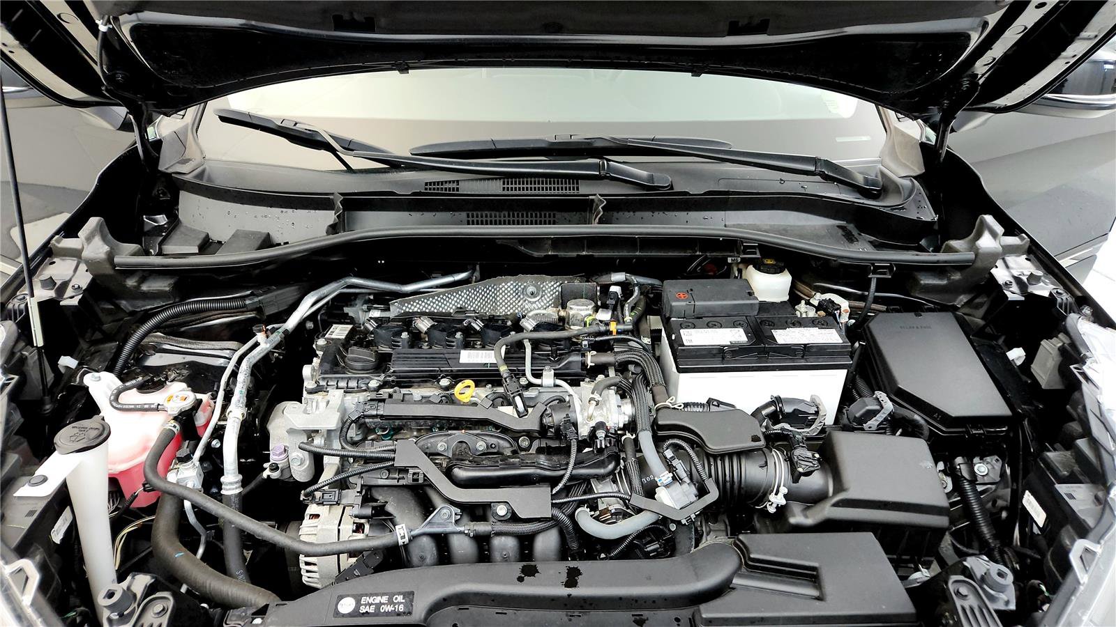 Used 2022 Toyota Corolla Cross XLE image 15