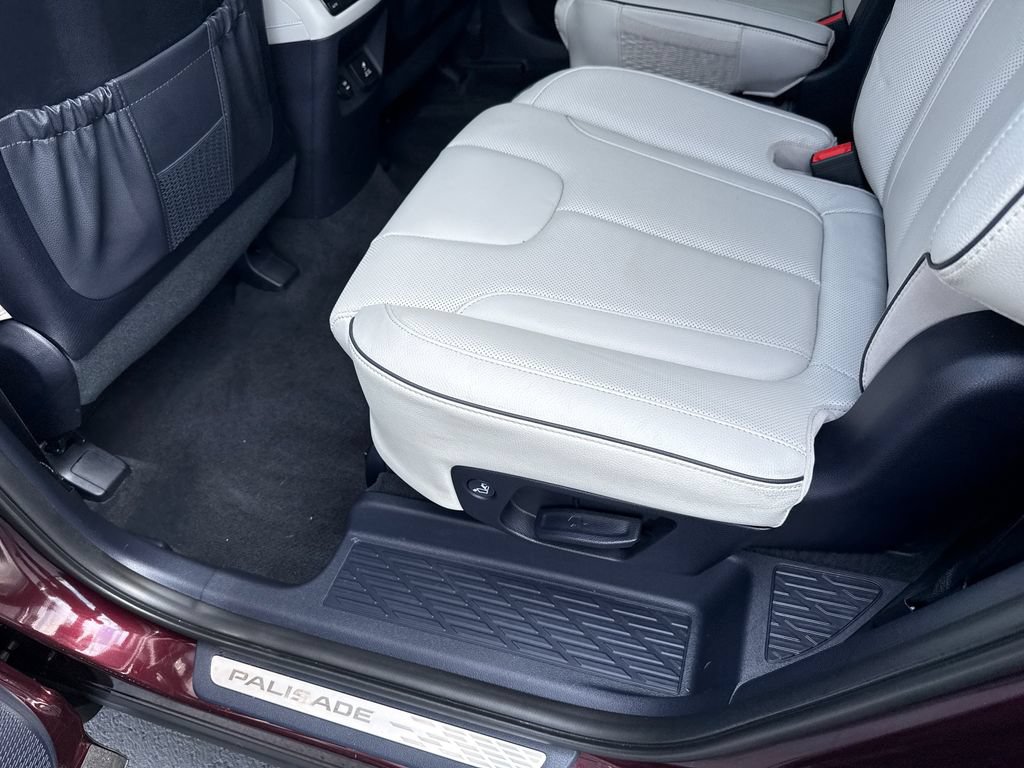 Used 2024 Hyundai Palisade Limited AWD/4WD image 20