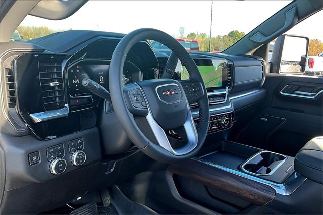 New 2026 GMC Sierra 2500 SLT w/ SLT Convenience Package image 6