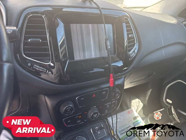 Used 2021 Jeep Compass Latitude w/ Sun and Sound Group image 18