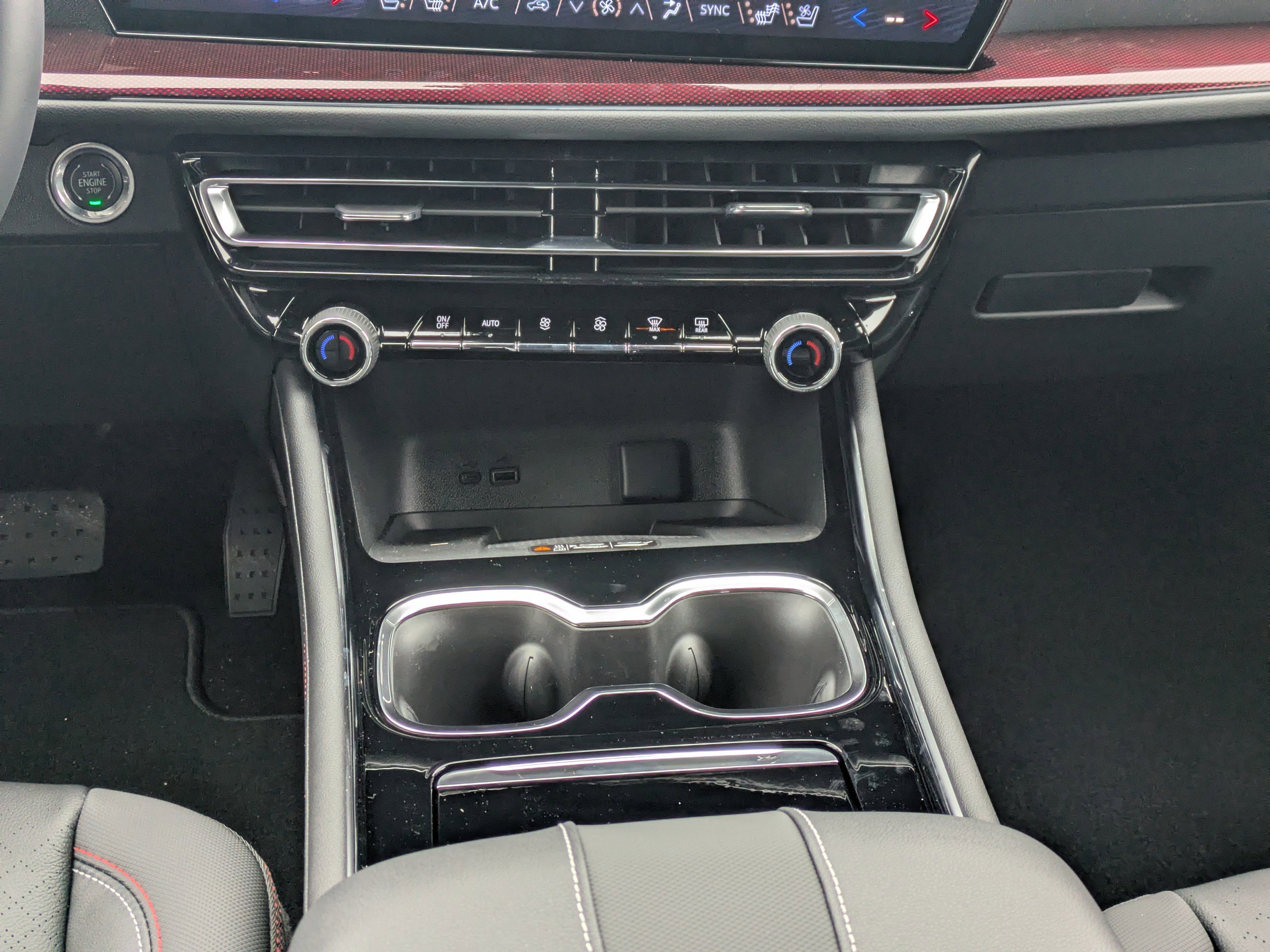 New 2026 Chevrolet Traverse RS image 21