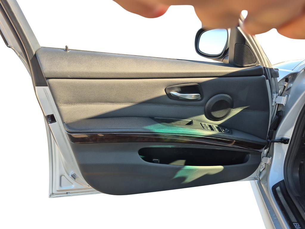 Used 2011 BMW 328i 328i image 19