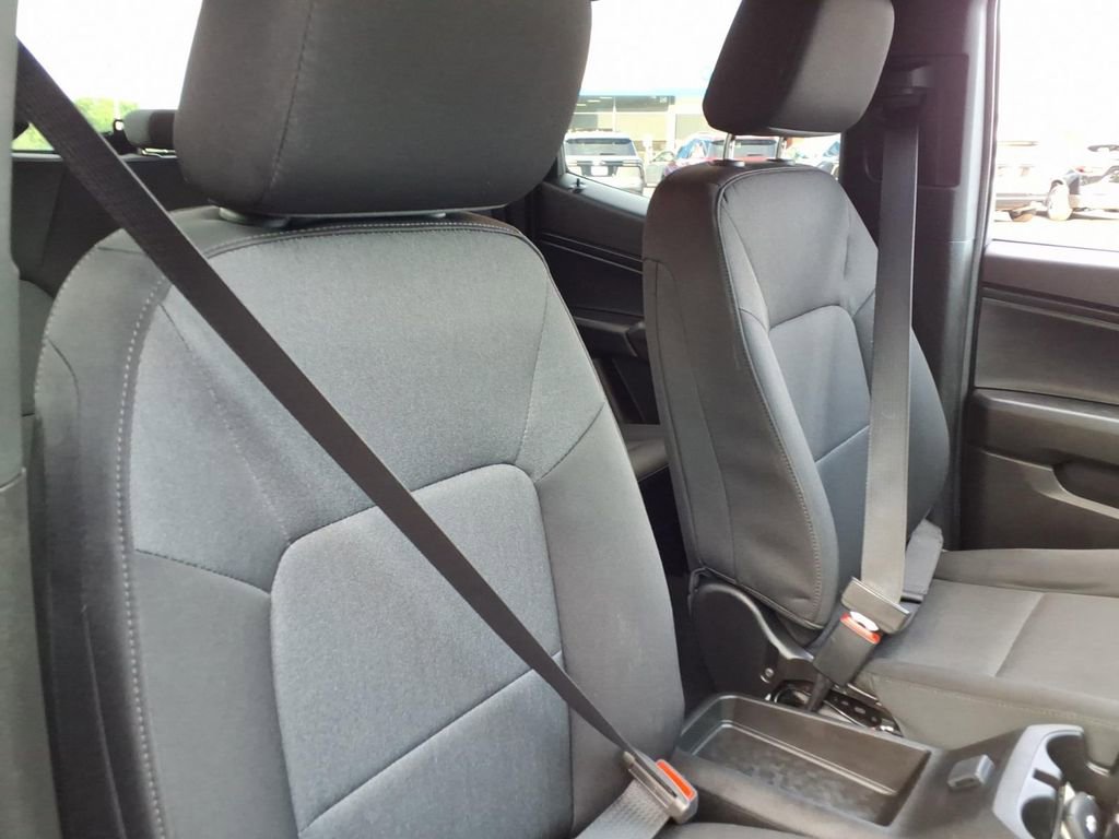 Used 2023 Chevrolet Colorado W/T RWD image 17