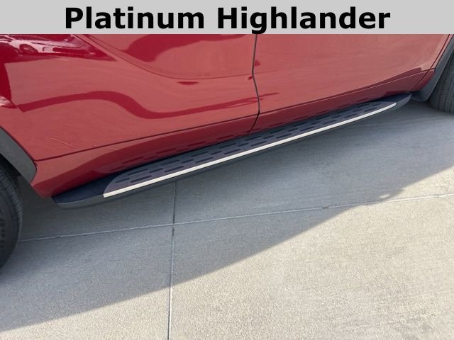 Used 2023 Toyota Highlander Platinum image 3