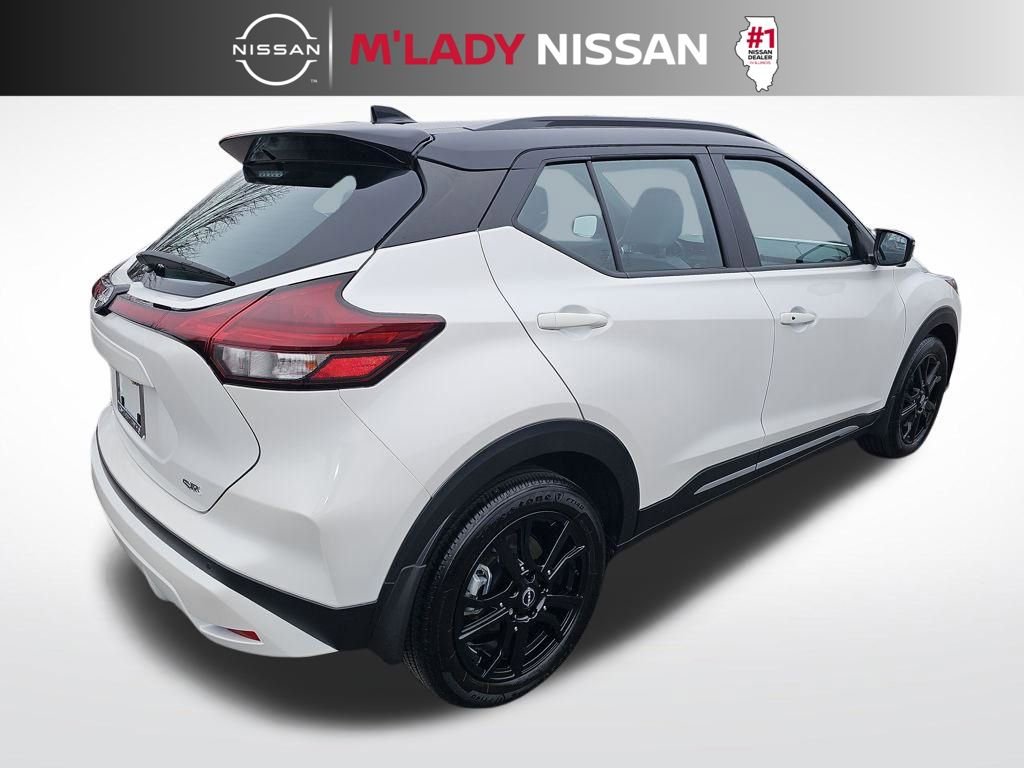 Used 2023 Nissan Kicks SR w/ SR Premium Package image 8