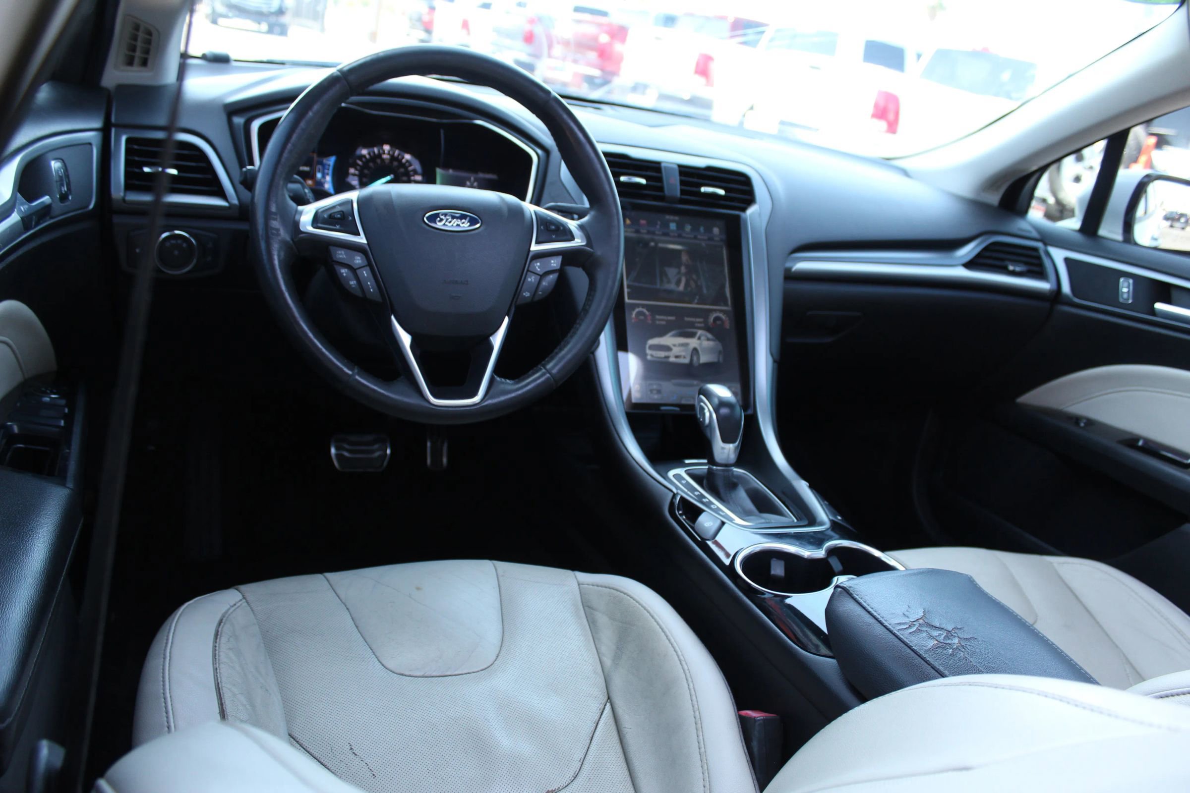 Used 2015 Ford Fusion Energi Titanium w/ Driver Assist Package FWD image 19