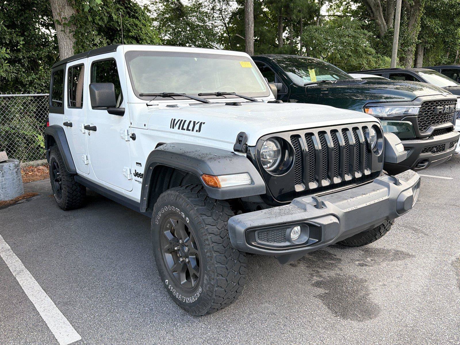 Used 2021 Jeep Wrangler Unlimited Sport AWD/4WD image 3