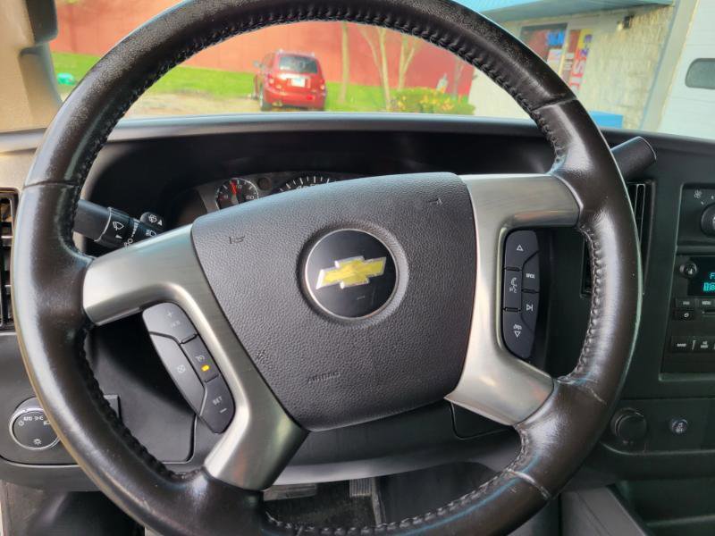Used 2016 Chevrolet Express 2500 LS RWD image 19