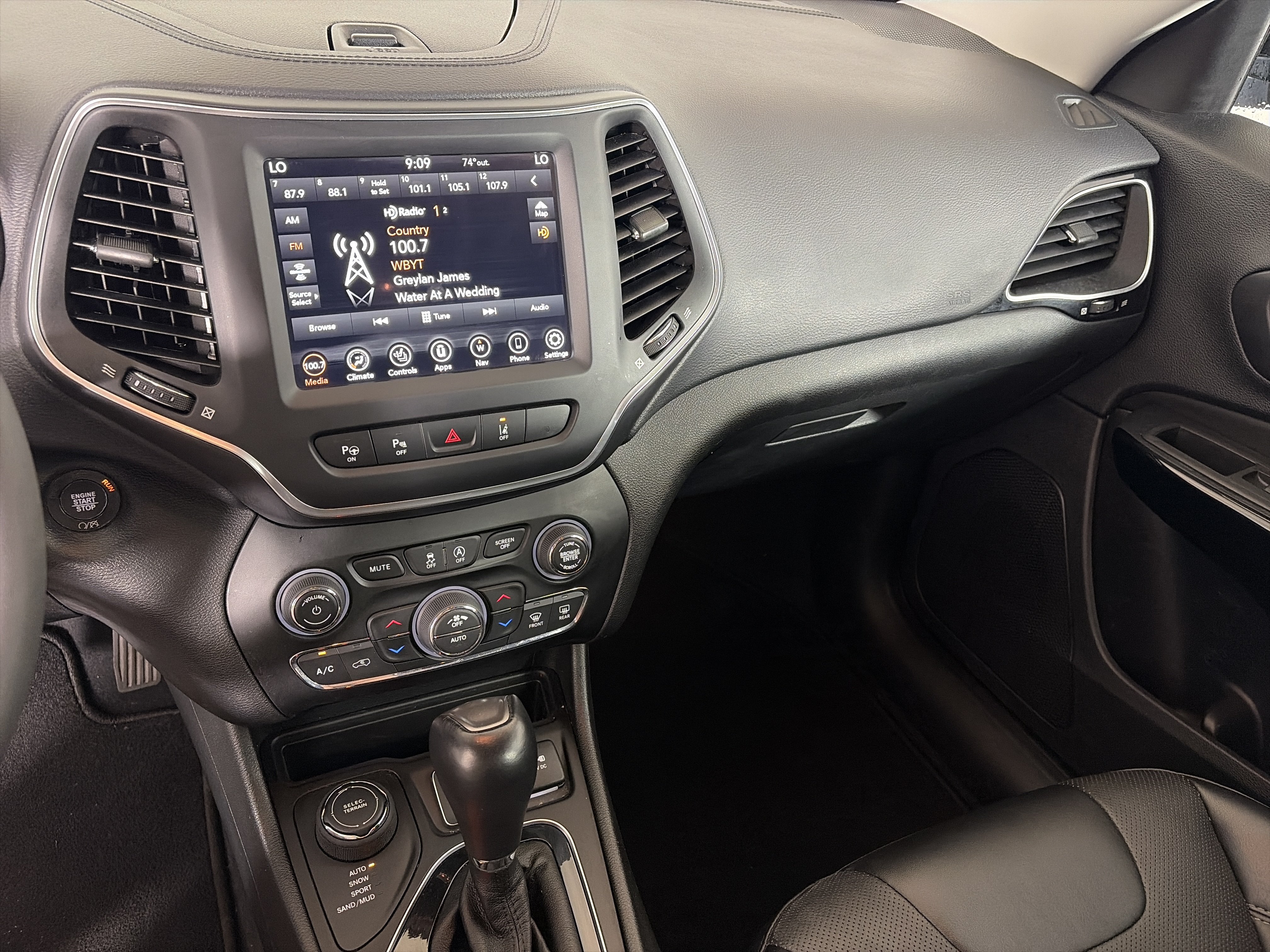 Used 2023 Jeep Cherokee Altitude Lux AWD/4WD image 4