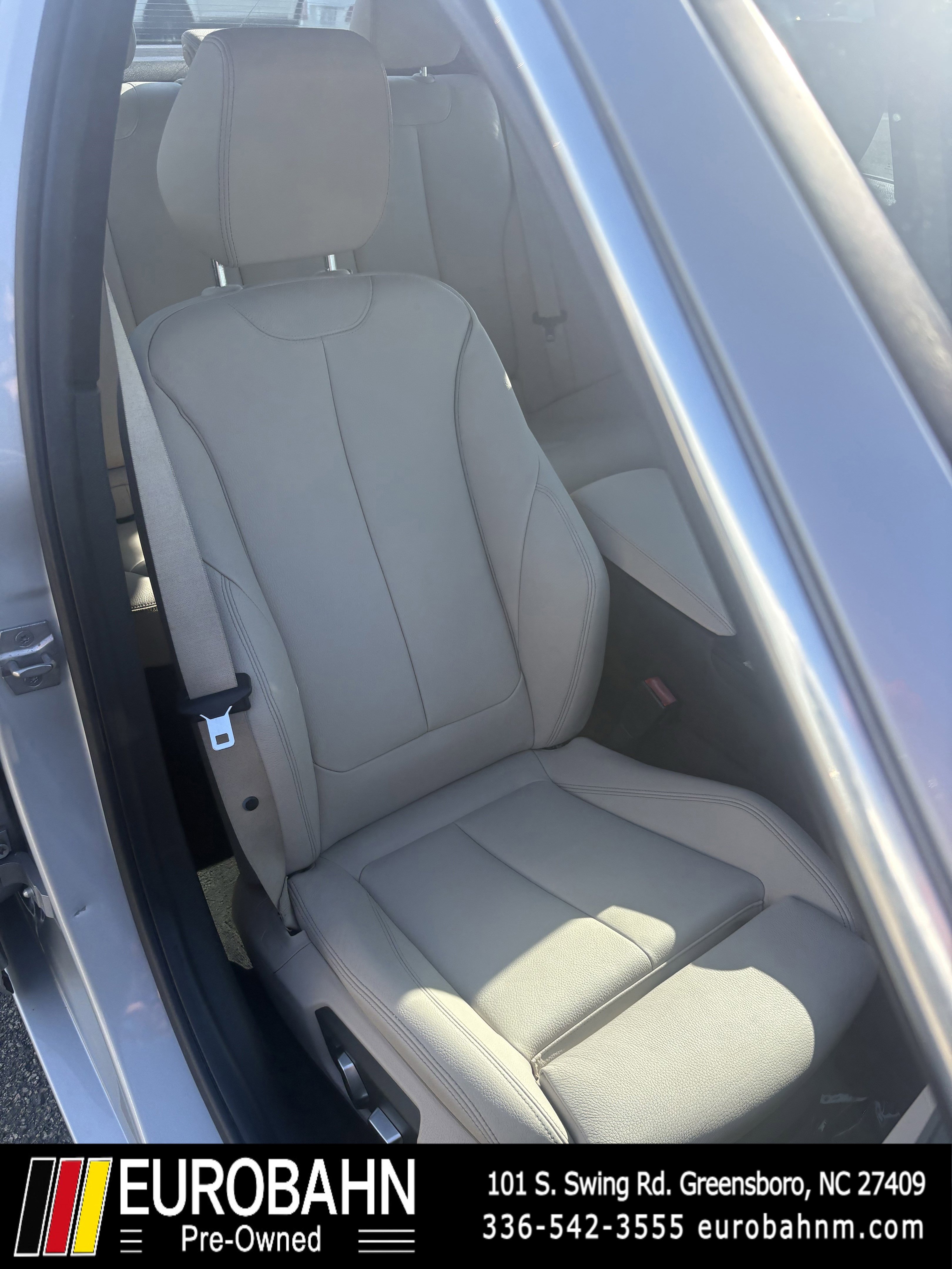 Used 2017 BMW 330i Sedan image 13