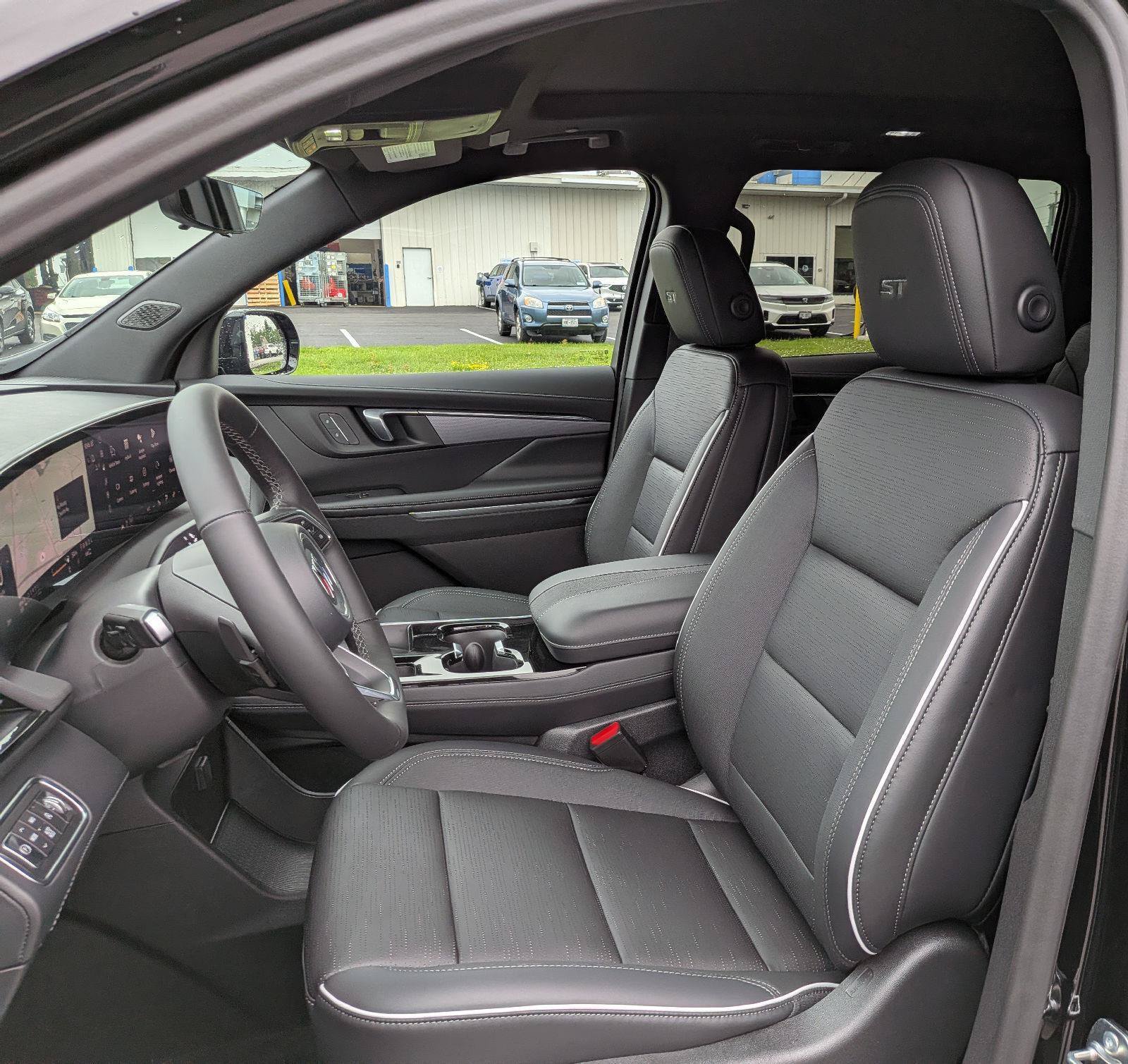 New 2026 Buick Enclave Sport Touring w/ Power Package AWD/4WD image 11