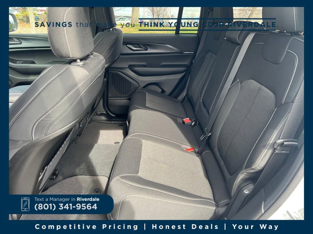 New 2026 Jeep Grand Cherokee Laredo X image 24