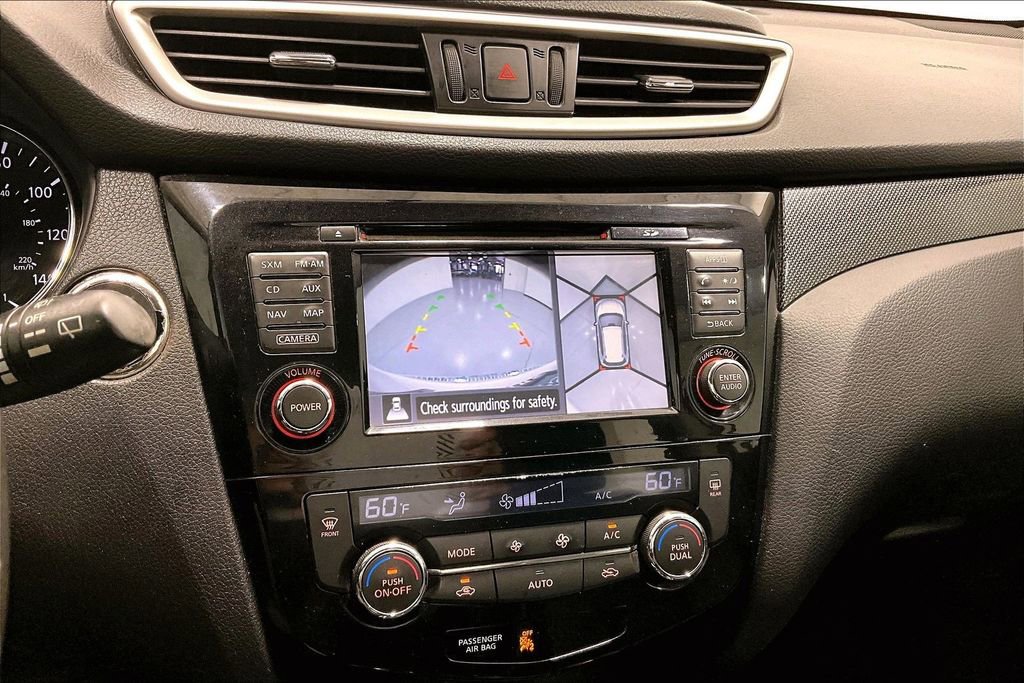 Used 2015 Nissan Rogue SL FWD image 28