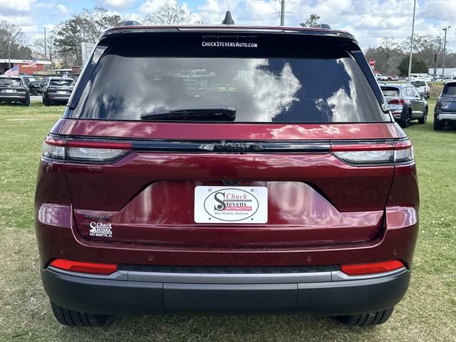 New 2026 Jeep Grand Cherokee Limited w/ Limited Altitude Package AWD/4WD image 4