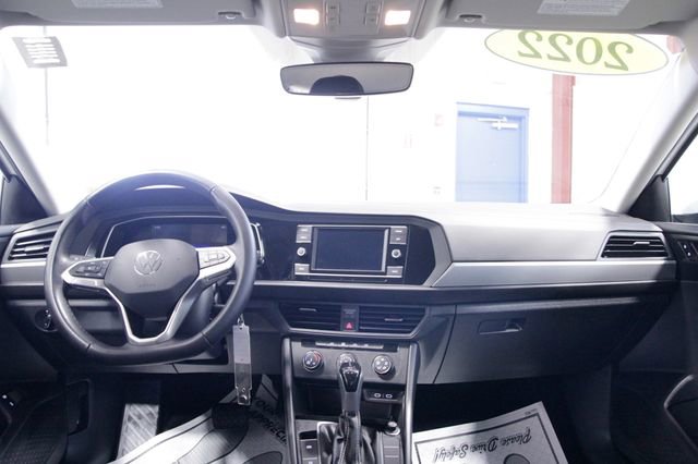 Used 2022 Volkswagen Jetta S image 15