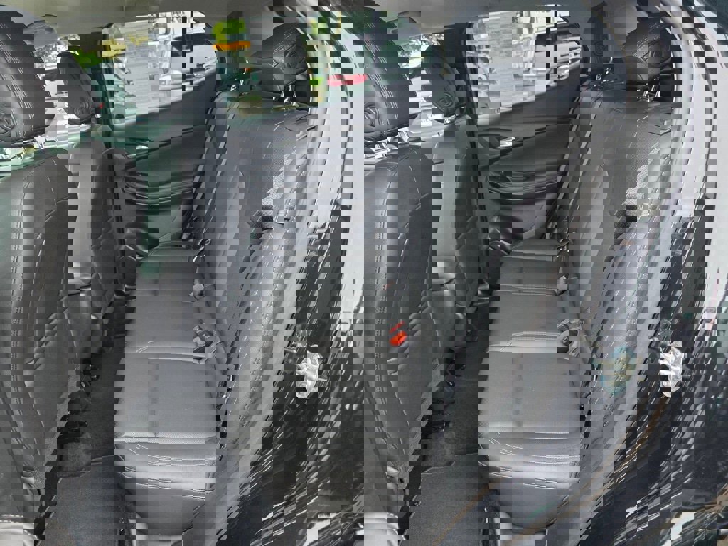 Used 2024 Buick Encore GX Sport Touring image 9