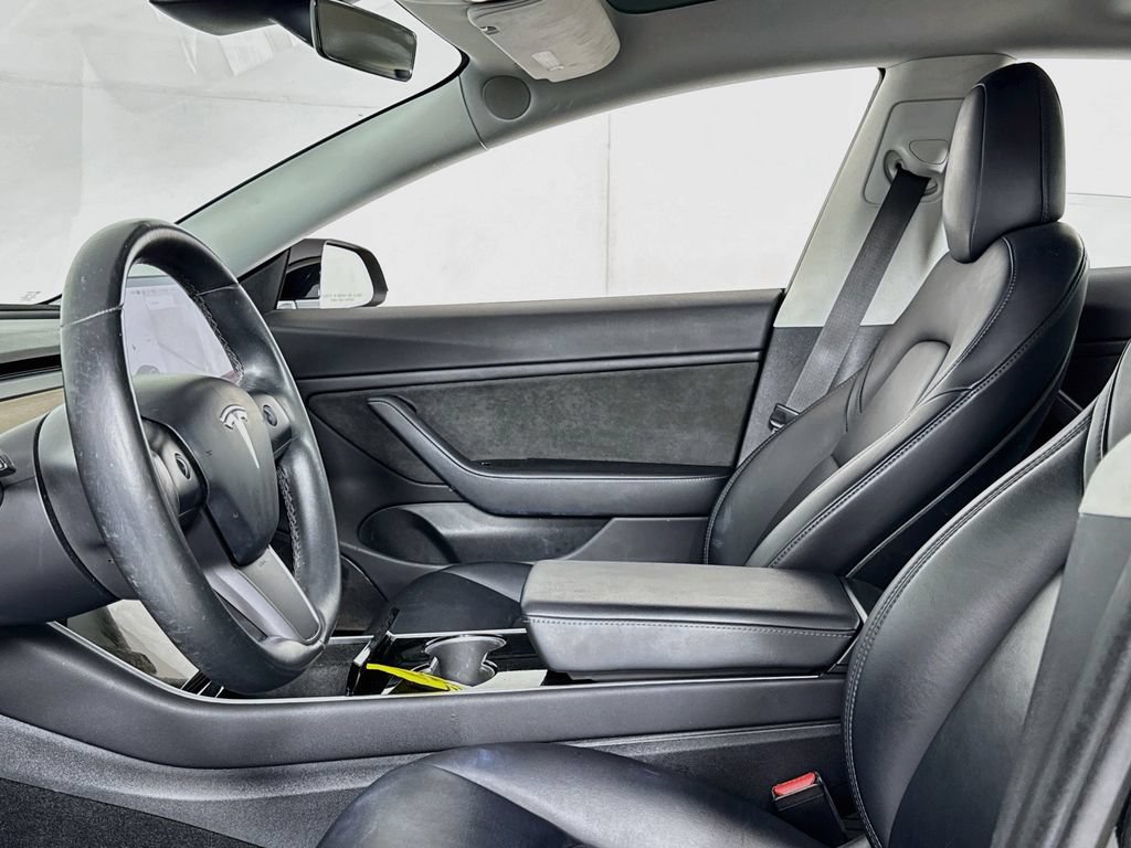 Used 2018 Tesla Model 3 Mid Range RWD image 8