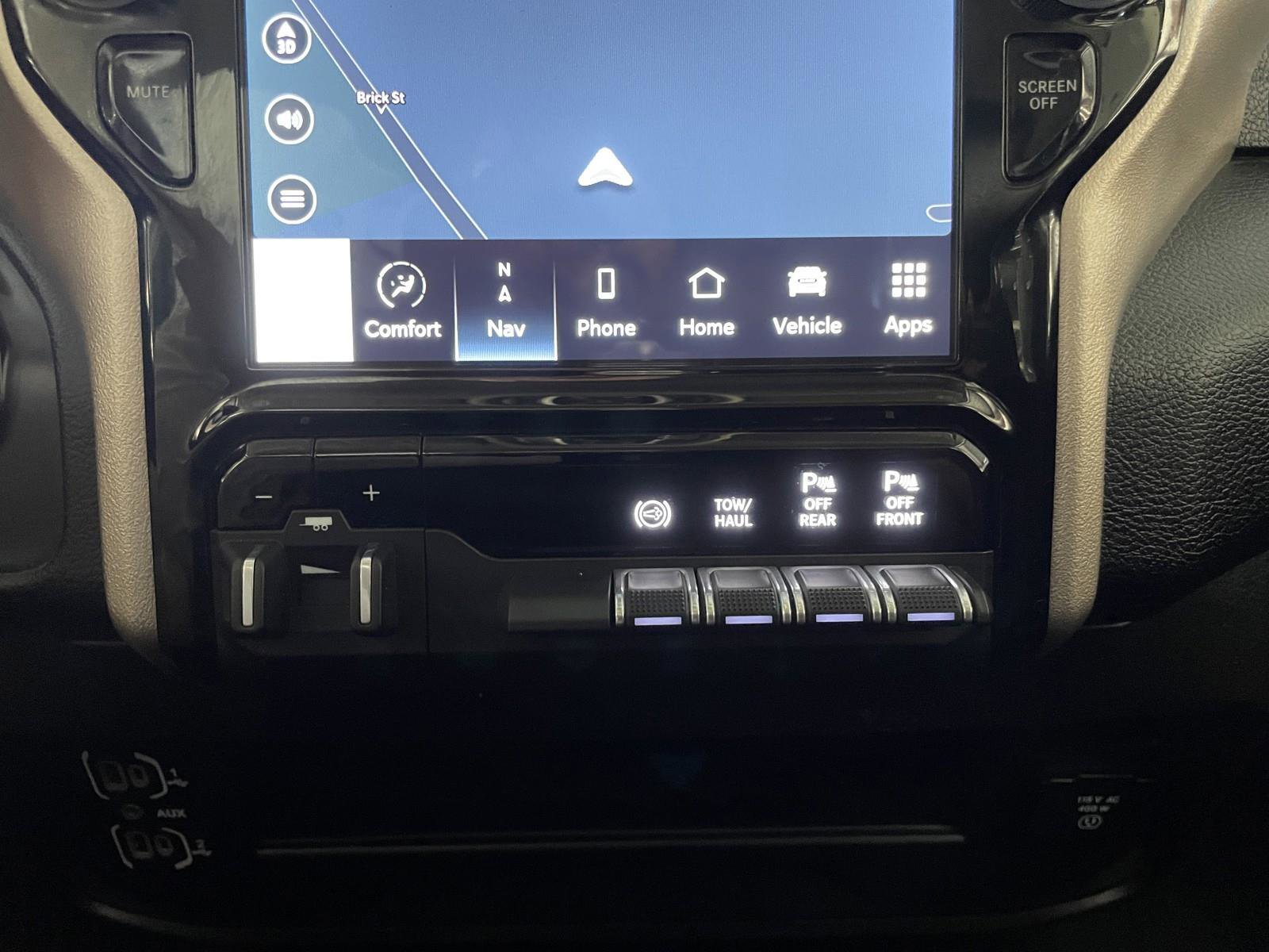 Used 2024 RAM 2500 Laramie image 15