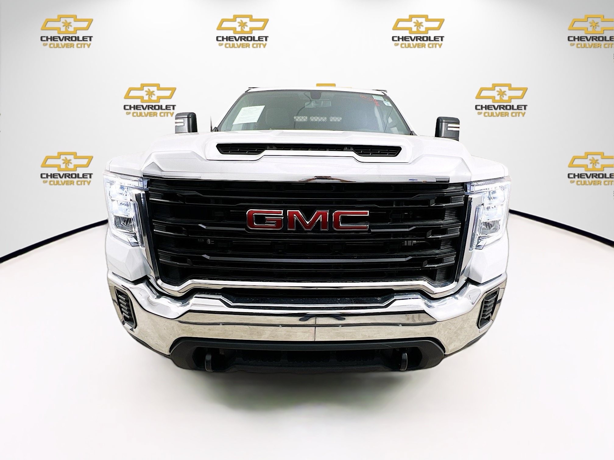 Used 2023 GMC Sierra 2500 Pro w/ Convenience Package AWD/4WD image 2