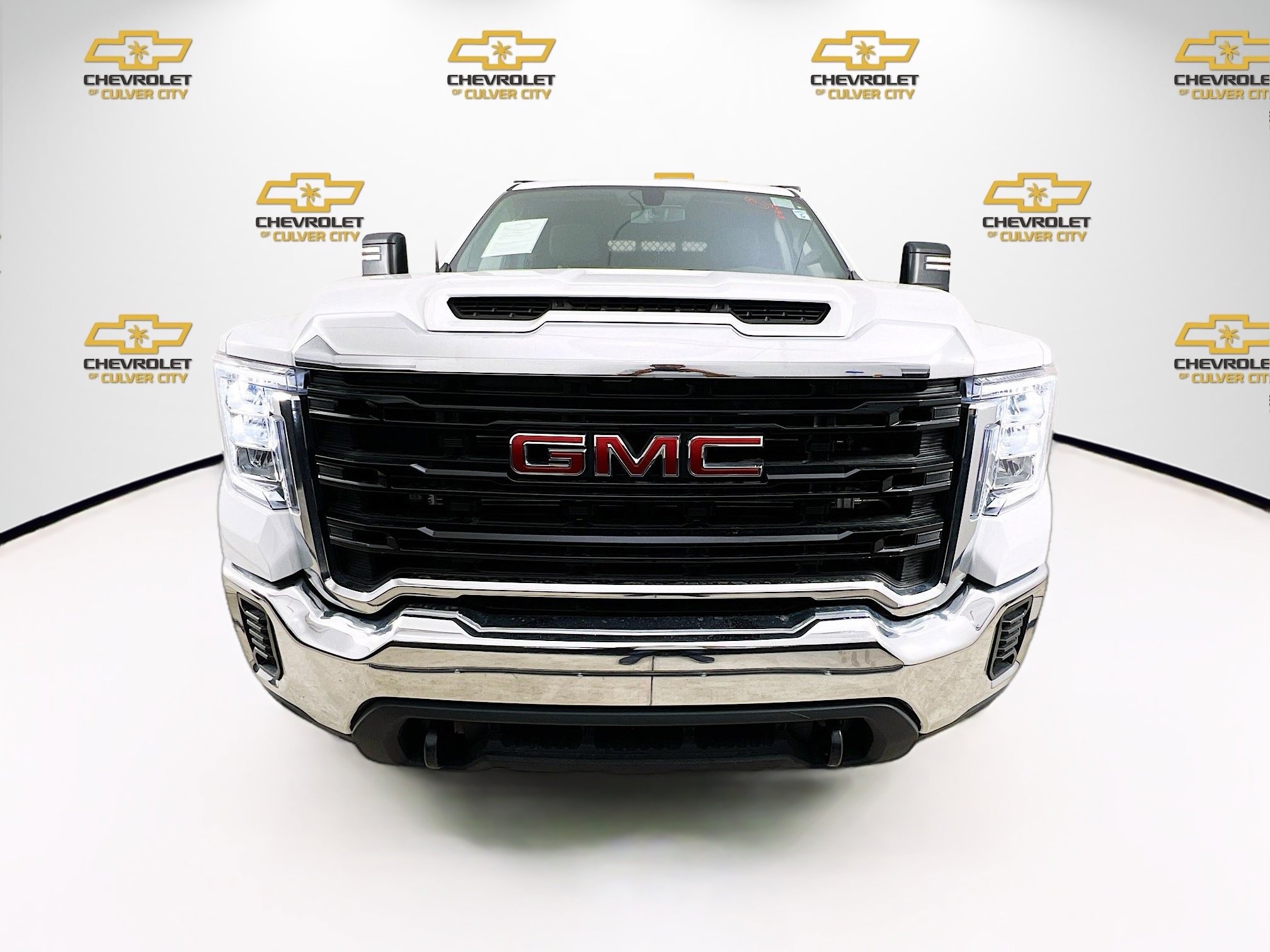 Used 2023 GMC Sierra 2500 Pro w/ Convenience Package AWD/4WD image 2
