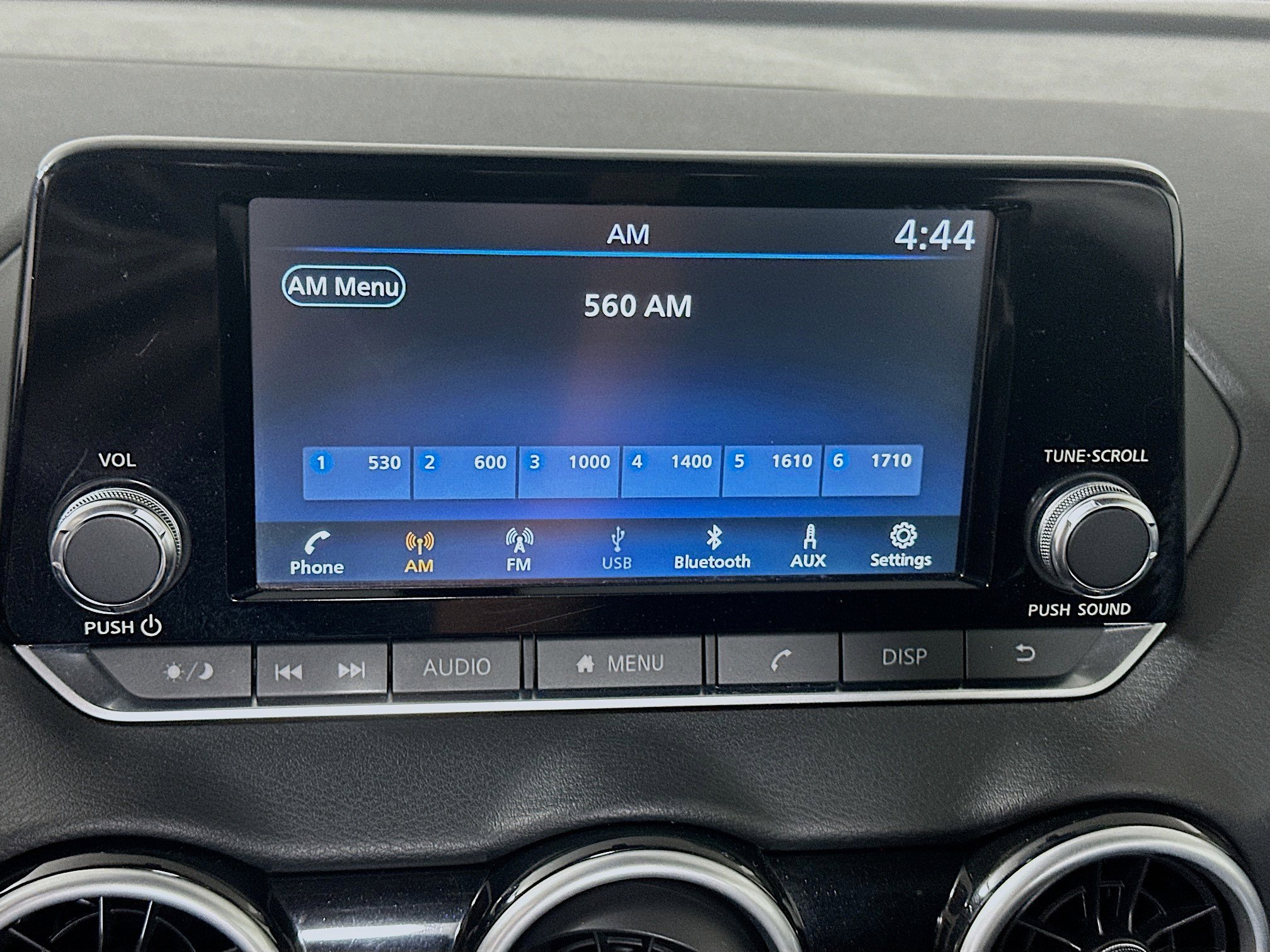 Used 2024 Nissan Sentra S image 21