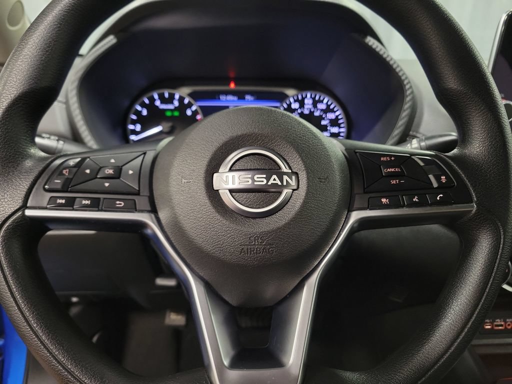 Used 2025 Nissan Sentra SV FWD image 21