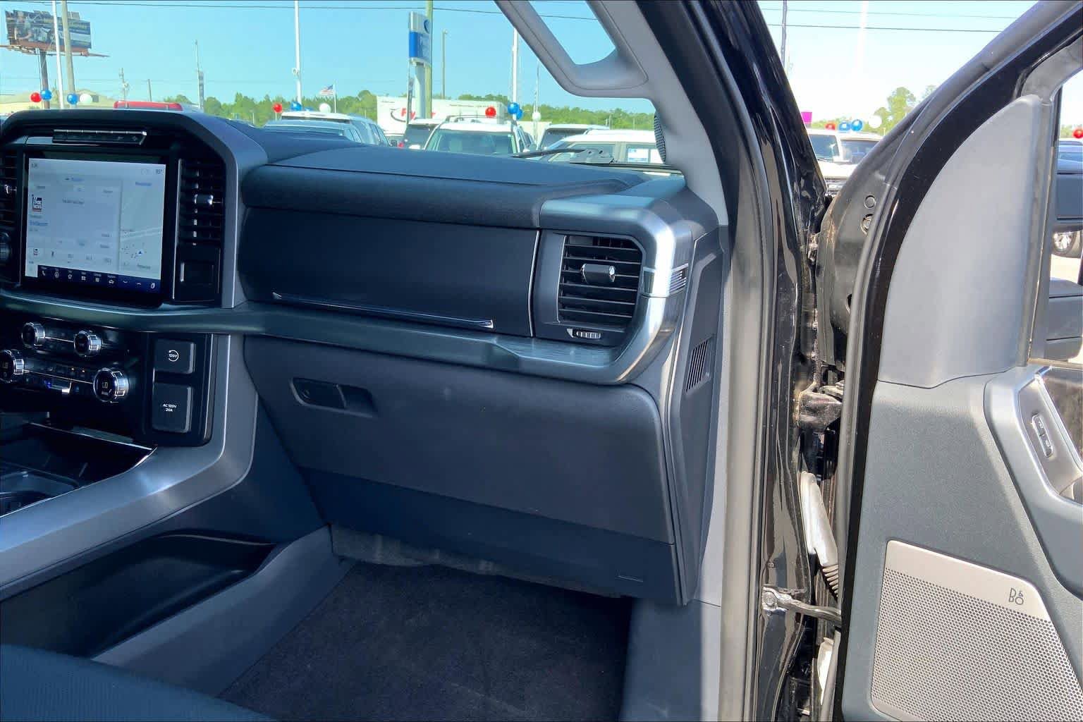 Certified 2021 Ford F150 Lariat w/ Equipment Group 502A High AWD/4WD image 18